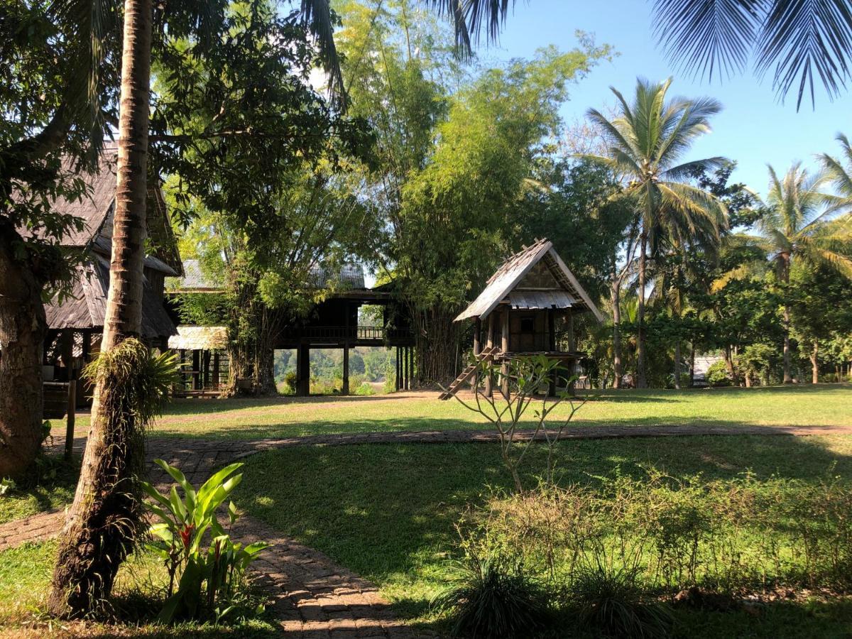 On The Mekong Resort Luang Prabang Exterior foto