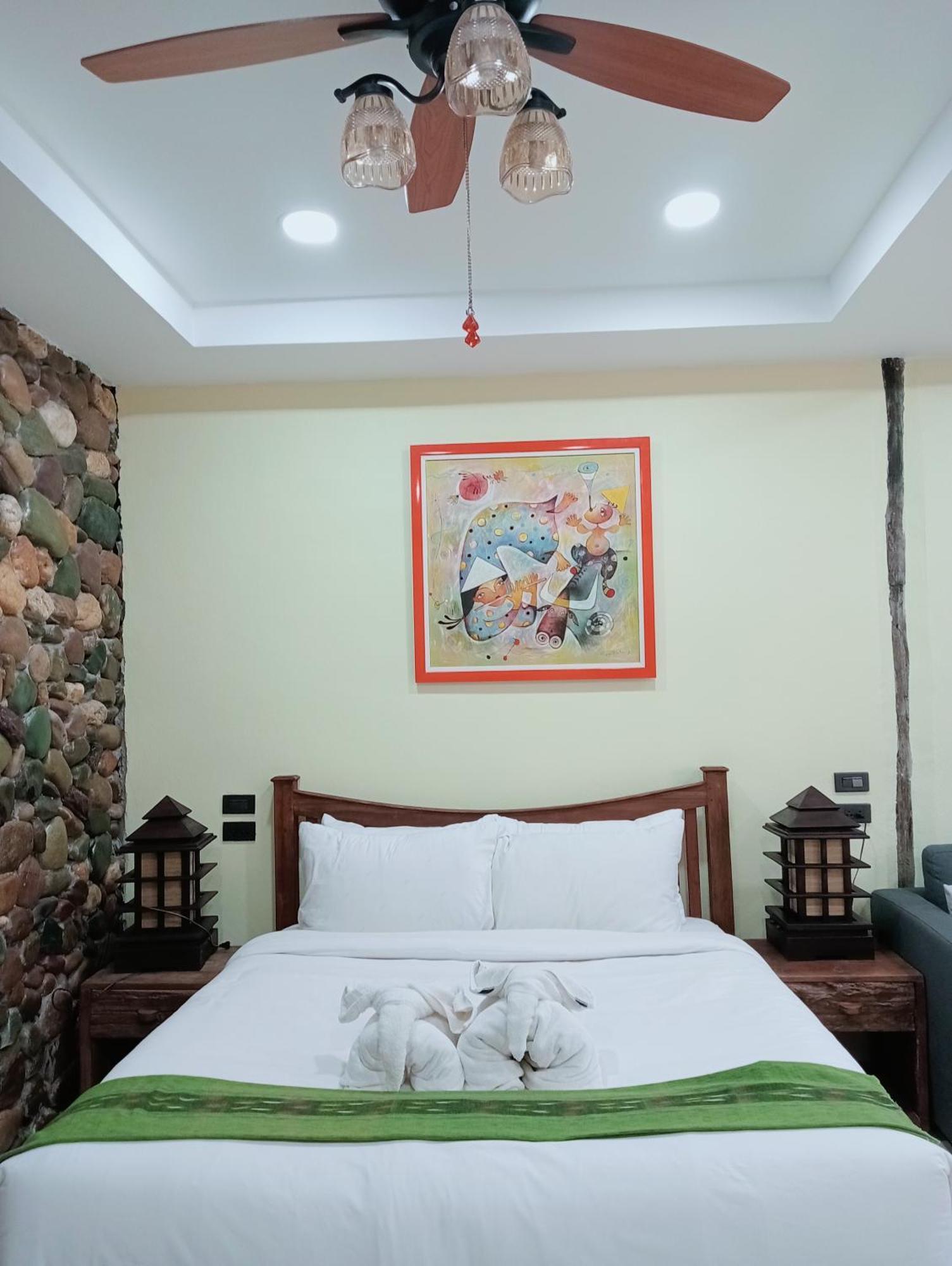 On The Mekong Resort Luang Prabang Exterior foto