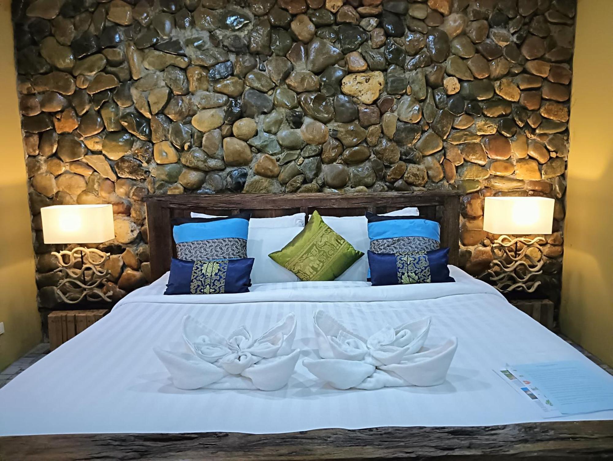 On The Mekong Resort Luang Prabang Exterior foto